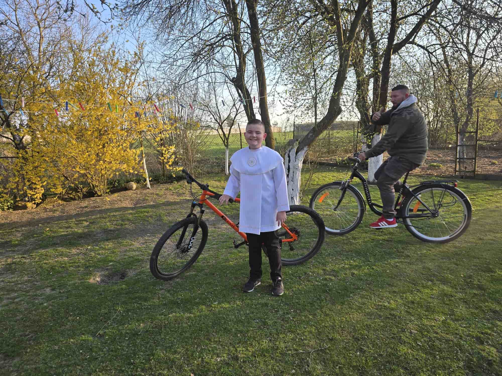 Rower na komunię dla dziecka – lekki rower młodzieżowy 26–29 cali, idealny na prezent komunijny i codzienną jazdę